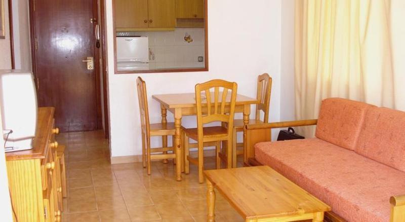 Apartamentos Torre Gerona Benidorm Room photo