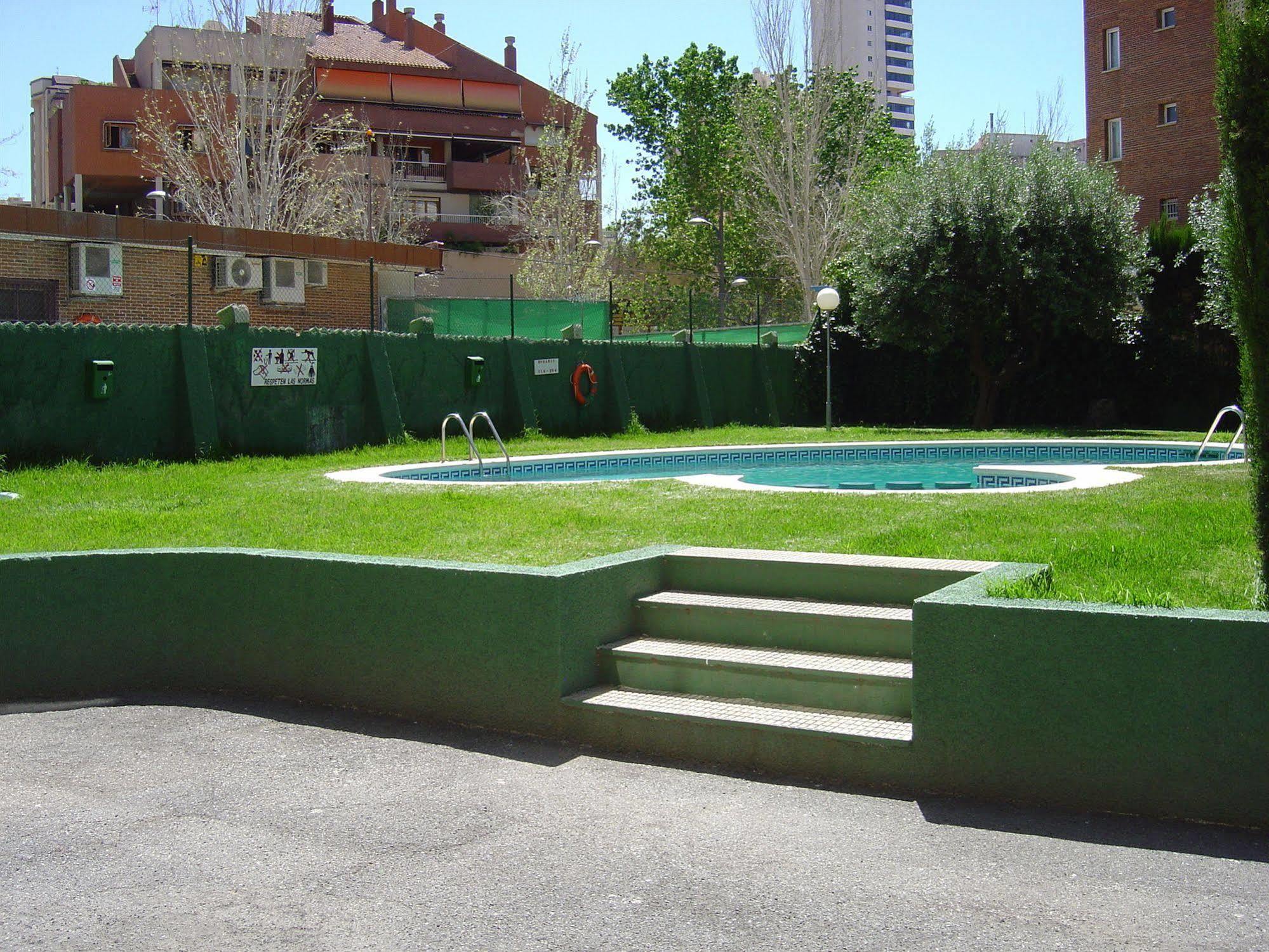 Apartamentos Torre Gerona Benidorm Exterior photo